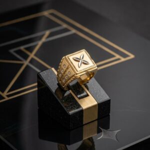 Exquisite 22K Gold Handcrafted Men’s Signet Ring